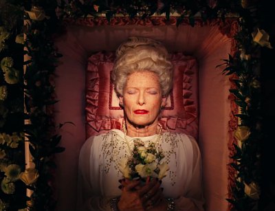 grand-budapest-hotel-shows-tilda-swinton-in-casket